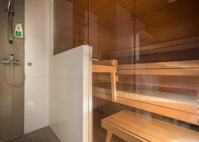 Daire Practical & Spacious In District, Private Sauna, Free Wifi