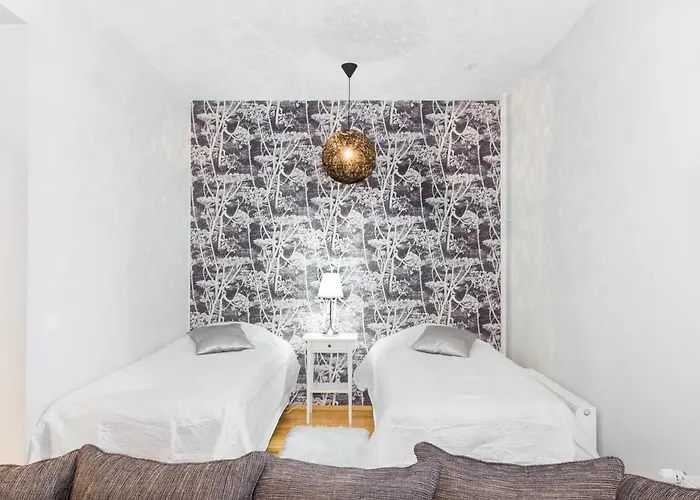 Practical & Spacious In District, Private Sauna, Free Wifi Daire